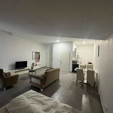 Modern & Ground-level Daire