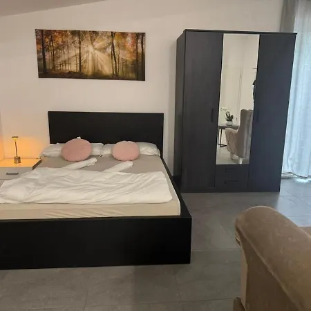 Modern & Ground-level Daire Bielefeld